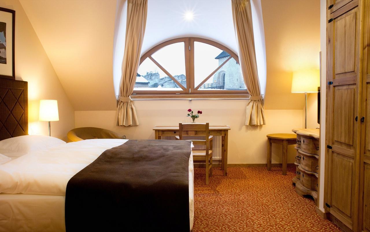 Hotel Zamek Bobolice Niegowa Kamer foto
